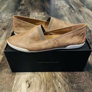 Frye Melanie Slip On Shoes In Box. Excellent Used Condition.